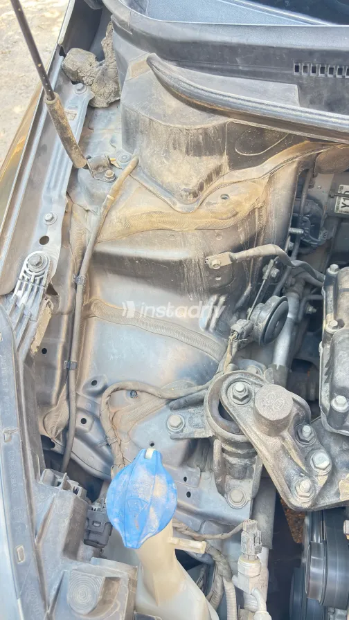 Kia Cerato 2016 White Used for Sale - 7