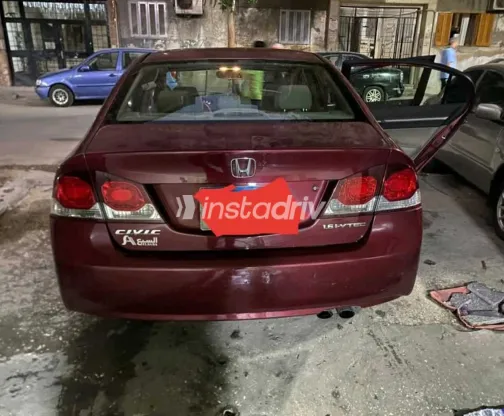 Honda Civic 2010 White Used for Sale - 2