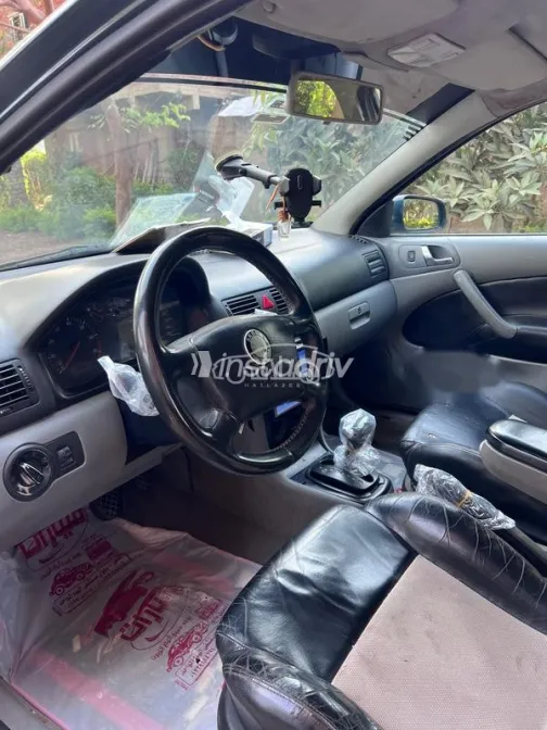 سكودا اوكتافيا A4 2000 أخضر مستعملة للبيع - 8