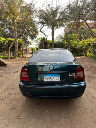 سكودا اوكتافيا A4 2000 أخضر مستعملة للبيع