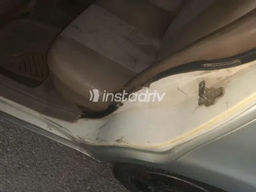 اسبيرانزا A516 2010 فضي مستعملة للبيع - 4