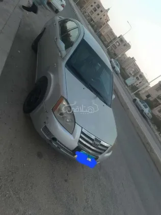 اسبيرانزا A516 2010 فضي مستعملة للبيع