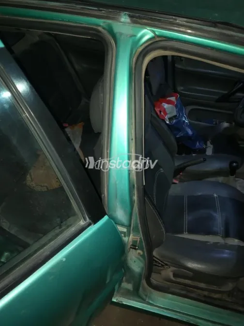 فولكس فاغن بولو 1995 أخضر مستعملة للبيع - 6