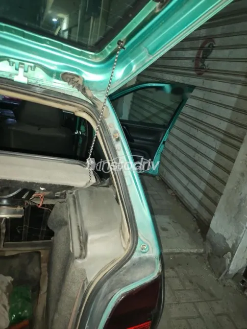 فولكس فاغن بولو 1995 أخضر مستعملة للبيع - 7