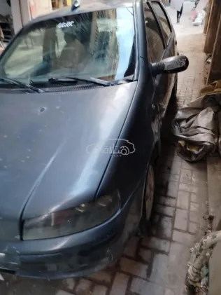 فيات بونتو 2002 رمادي مستعملة للبيع