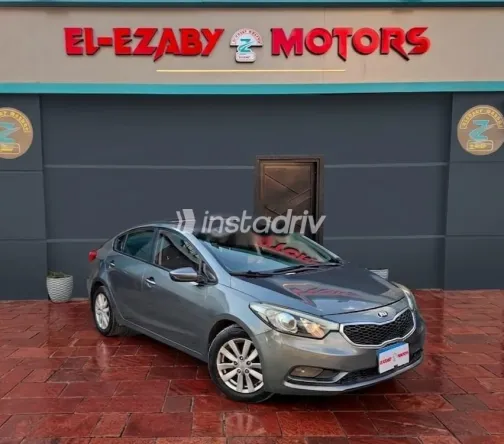 Kia Cerato 2017 White Used for Sale - 1