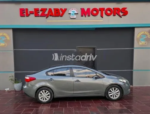 Kia Cerato 2017 White Used for Sale - 5