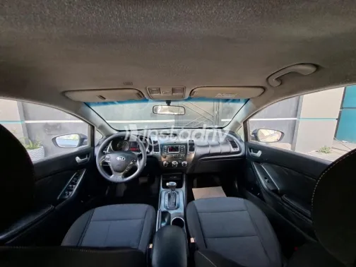 Kia Cerato 2017 White Used for Sale - 9