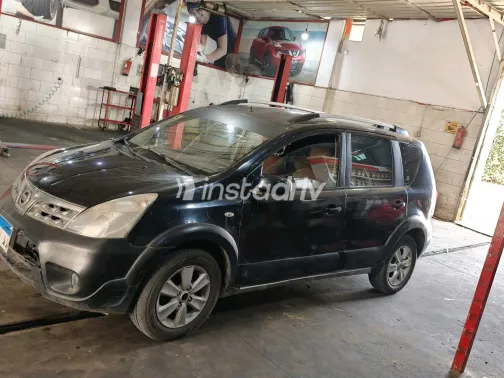 نيسان ليفينا 2009 أبيض مستعملة للبيع - 1