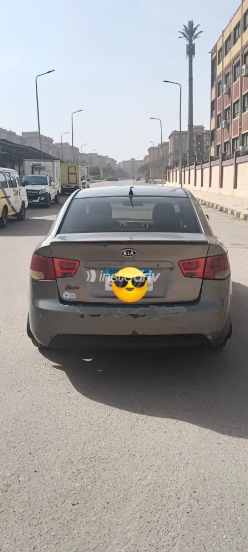 كيا سيراتو 2010 أبيض مستعملة للبيع - 6