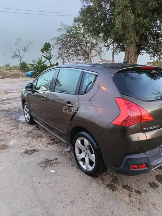 بيجو 3008 2011 موكا مستعملة للبيع