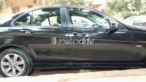 مرسيدس C 180 2009 أسود مستعملة للبيع - 1
