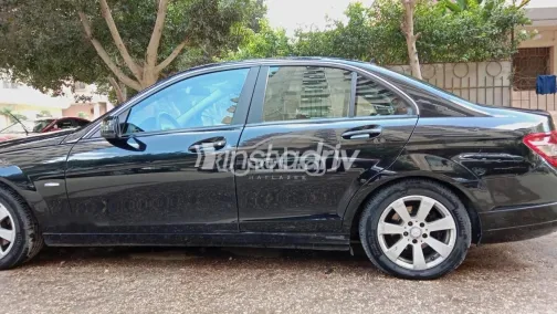 مرسيدس C 180 2009 أسود مستعملة للبيع - 3