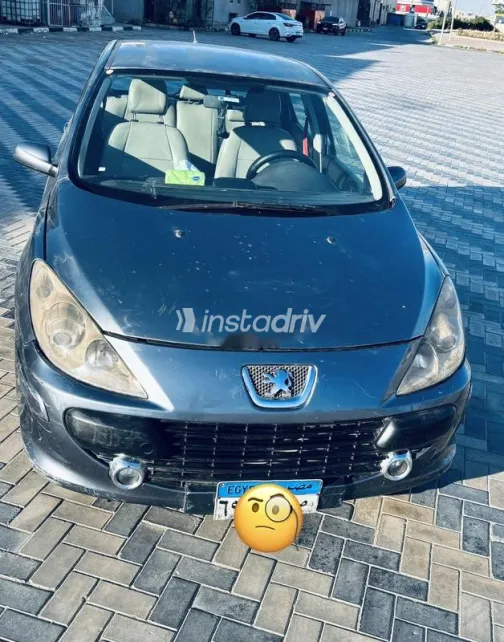 بيجو 307 2007 رمادي غامق مستعملة للبيع - 2