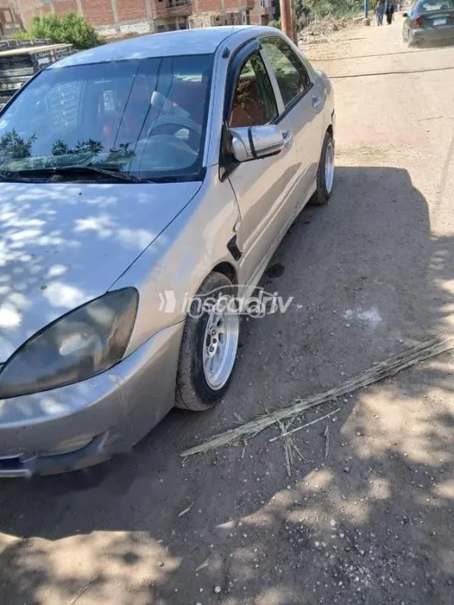 بيجو 301 2015 فضي مستعملة للبيع - 4