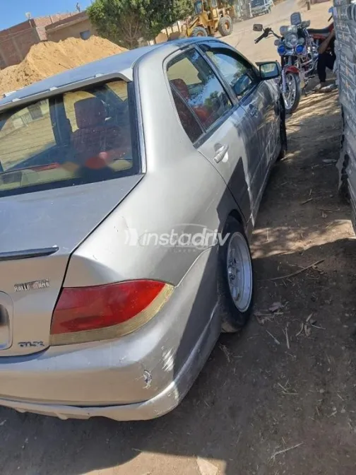 بيجو 301 2015 فضي مستعملة للبيع - 5