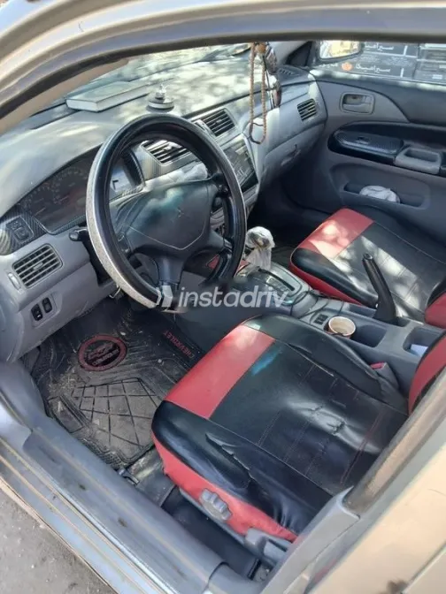 بيجو 301 2015 فضي مستعملة للبيع - 6