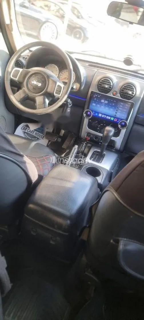 Jeep Liberty 2005 Black Used for Sale - 6