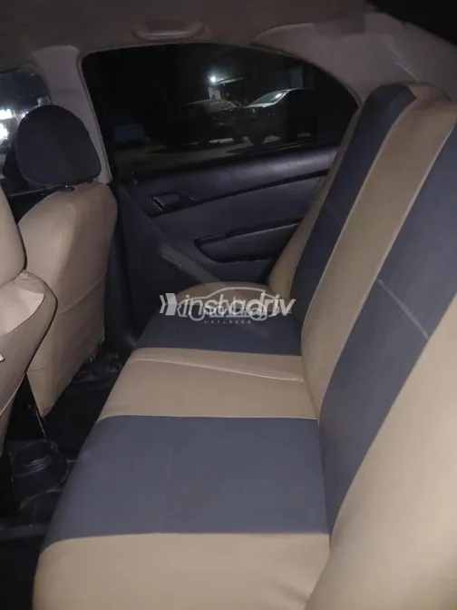 شيفروليه افيو 2018 أبيض مستعملة للبيع - 4