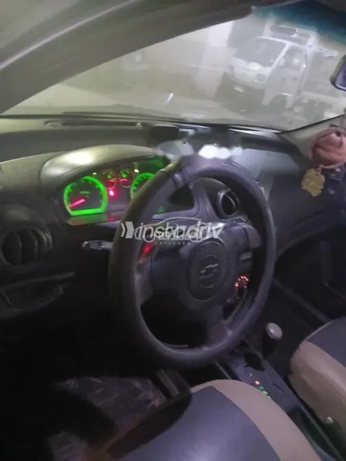 شيفروليه افيو 2018 أبيض مستعملة للبيع - 5