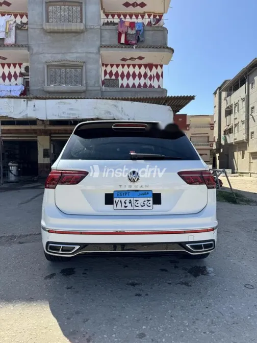 Volkswagen Tiguan 2024 White Used for Sale - 7
