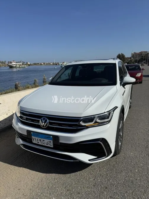 Volkswagen Tiguan 2024 White Used for Sale - 9