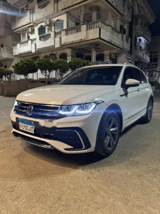 Volkswagen Tiguan 2024 White Used for Sale