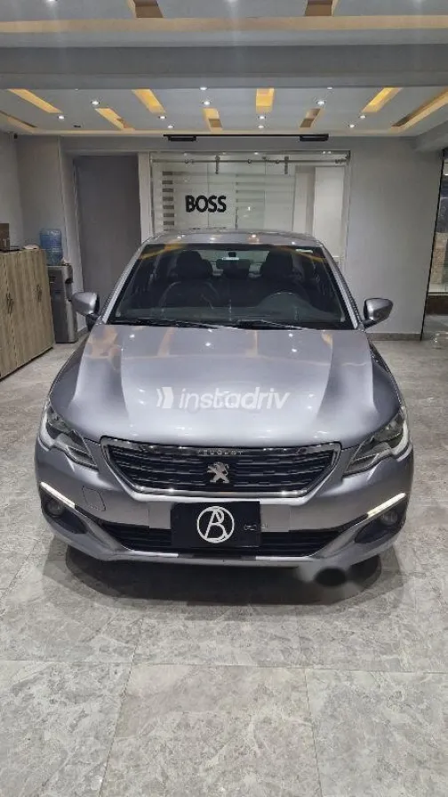 بيجو 301 2022 فضي مستعملة للبيع - 1