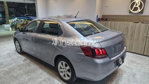 بيجو 301 2022 فضي مستعملة للبيع - 5