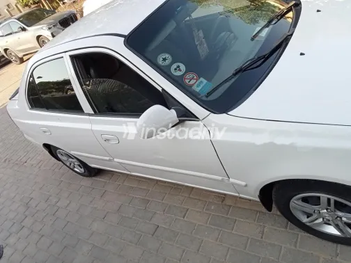 هيونداي فيرنا 2016 أبيض مستعملة للبيع - 9