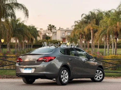 Opel Astra 2021 Gray Used for Sale - 5