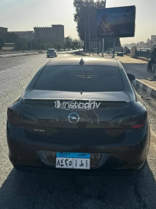 اوبل أسترا 2013 باذنجاني مستعملة للبيع - 8