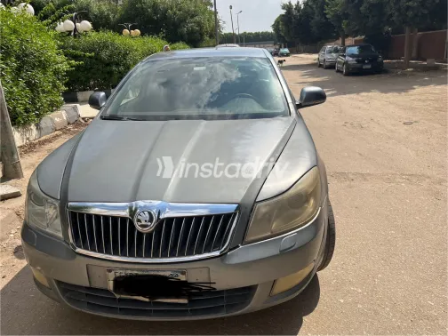 سكودا فانتازيا 2013 أبيض مستعملة للبيع - 3