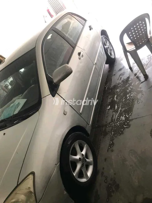 Toyota Corolla 2005 White Used for Sale - 4