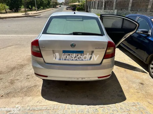 سكودا فانتازيا 2012 أبيض مستعملة للبيع - 7