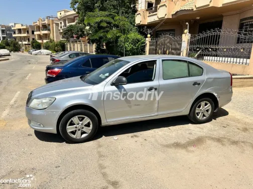 سكودا فانتازيا 2012 أبيض مستعملة للبيع - 10