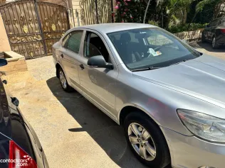 سكودا فانتازيا 2012 أبيض مستعملة للبيع