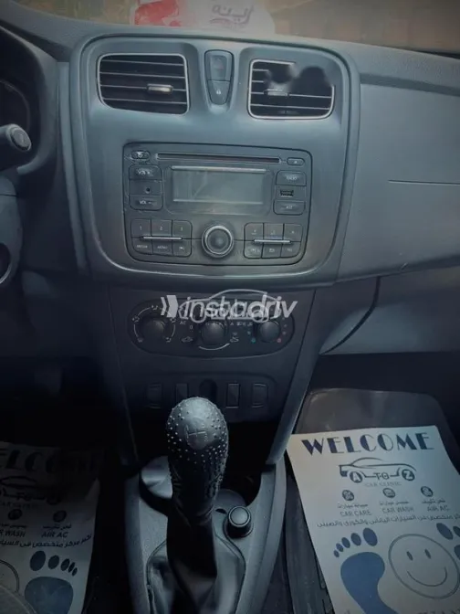 رينو لوجان 2015 أسود مستعملة للبيع - 9