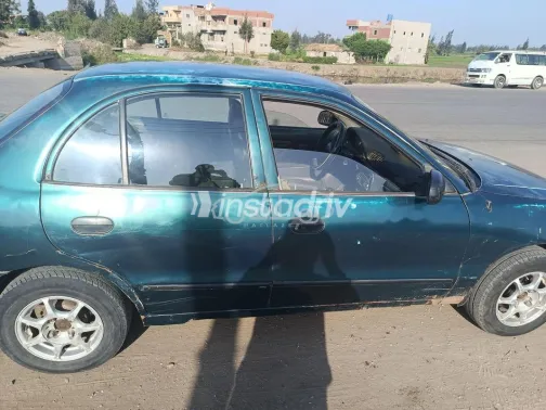 هيونداي اكسنت 1999 أخضر غامق مستعملة للبيع - 6