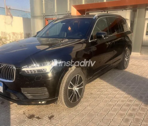 فولفو XC90 2021 أسود مستعملة للبيع - 3