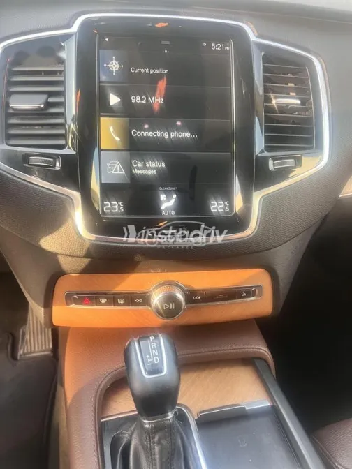 فولفو XC90 2021 أسود مستعملة للبيع - 10