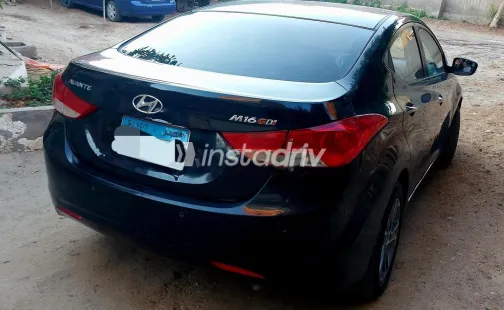 هيونداي افانتي 2012 أسود مستعملة للبيع - 2