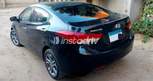 هيونداي افانتي 2012 أسود مستعملة للبيع - 4
