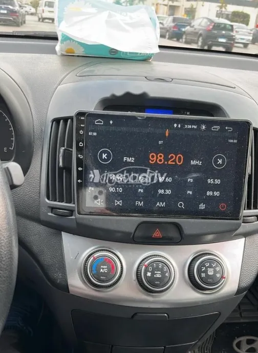 Hyundai Elantra HD 2019 White Used for Sale - 2