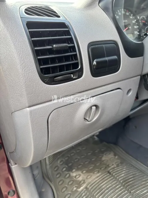 Hyundai Verna 2012 Dark Red Used for Sale - 10