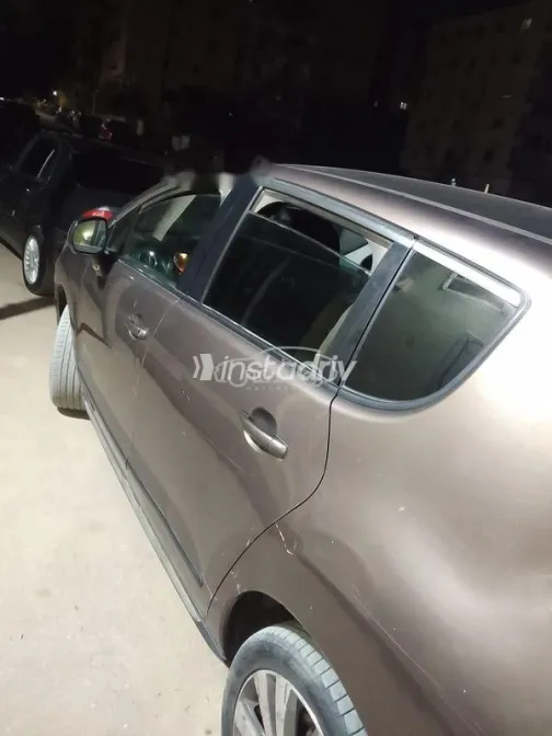 بيجو 3008 2015 موكا مستعملة للبيع - 4