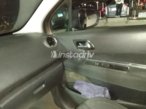 بيجو 3008 2015 موكا مستعملة للبيع - 7