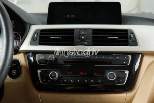 بي ام دبليو 218 i 2017 أزرق غامق مستعملة للبيع - 5