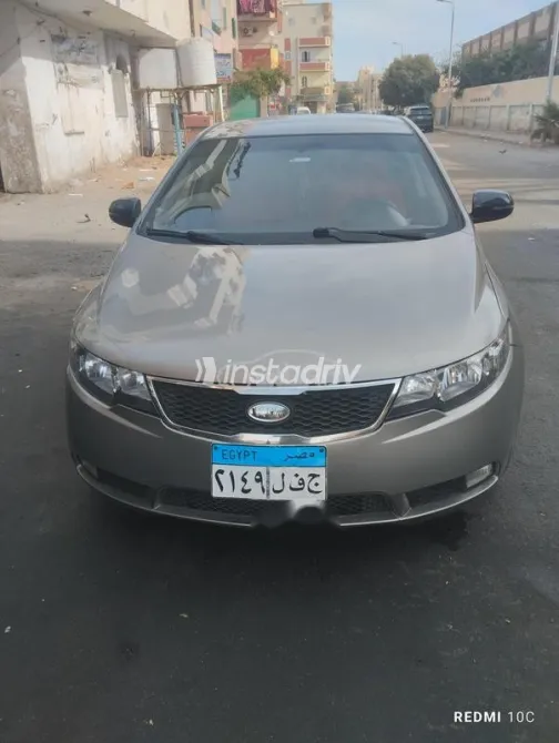 Kia Cerato 2012 Silver Used for Sale - 1