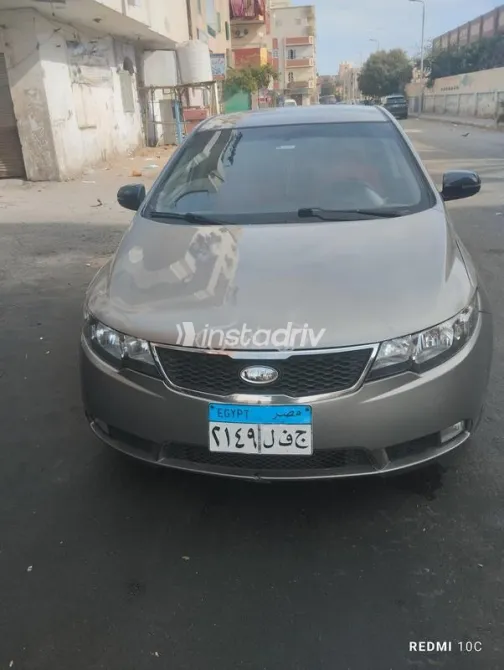 Kia Cerato 2012 Silver Used for Sale - 3